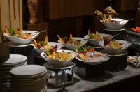金鬱金香·達卡盛徽飯店 - 早餐