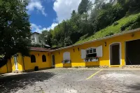 Casinha Amarela