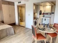 Zenao Montreuil Croix de Chavaux Hotel a Montreuil