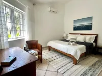 Xanadu Beach Villa 1 Min Walk to the Beach Hotels in Cap Malheureux