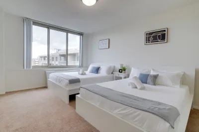 Comfortable 2BR Stay in Crystal City