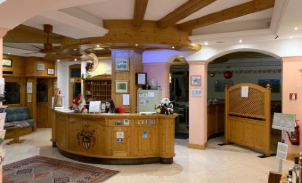 Hotel Sant'Ilario - Housity