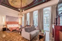 Palacio Gran Vía, a Royal Hideaway Hotel