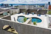 St Paul Plaza Hotel - Kolam Renang