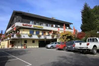 Erlebnisland Grizzlybär Hotel di Thun
