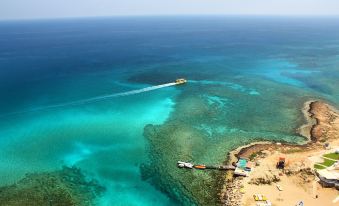 Infinity Blu - Designed for Adults by Louis Hotels