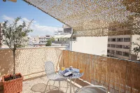 توستاي أثينز