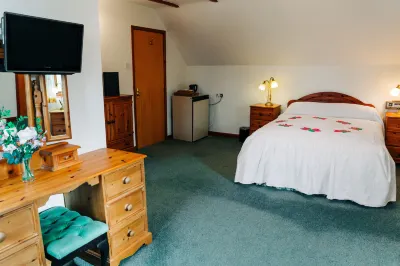 The Farmhouse Lochmeyler Hotel a Brawdy