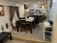 5 Bed House Sleeps 10 - Pool Garden Free Parking Hotels in Keansburg