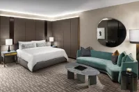 The Hazelton Hotel Отели в г. Торонто