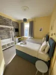 WiseStay Hotels in Riverside