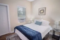 Fabulous Newly Renovated 2Br1Ba Near Downtown