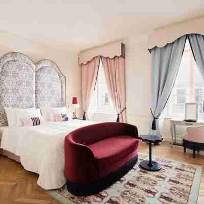 ザ レオ グランド Rooms