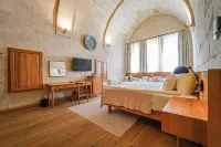 SEDİRLİ Konak Hotel