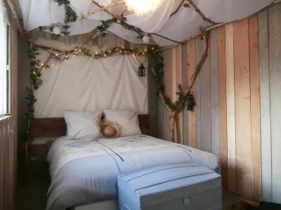 Les gîtes Insolites de l'Etang d'Anty Hotel di Saint-Nabord