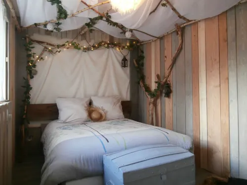 Les gîtes Insolites de l'Etang d'Anty Hotels in Cleurie
