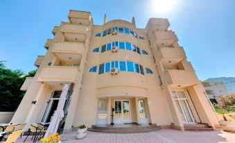 Hotel Dana