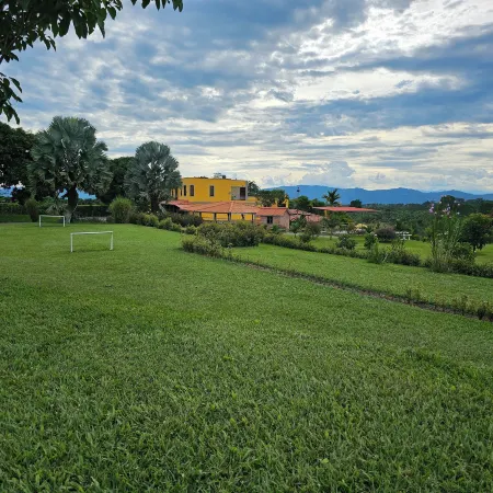 Hotel Campestre Los Mangos