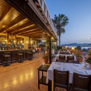 Queen Boutique Hotel