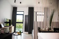 Easy Rent Apartments - Business Center 41, 24h Check-IN Hotels in Bogucin