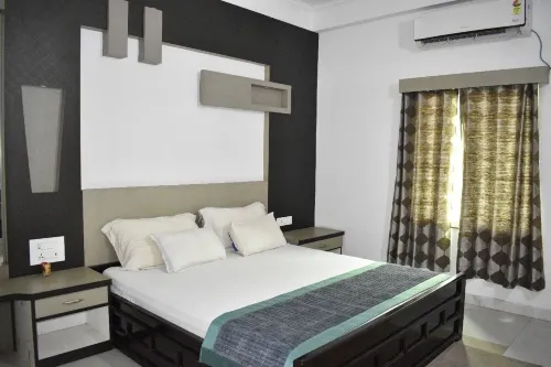 Mayur Hotel