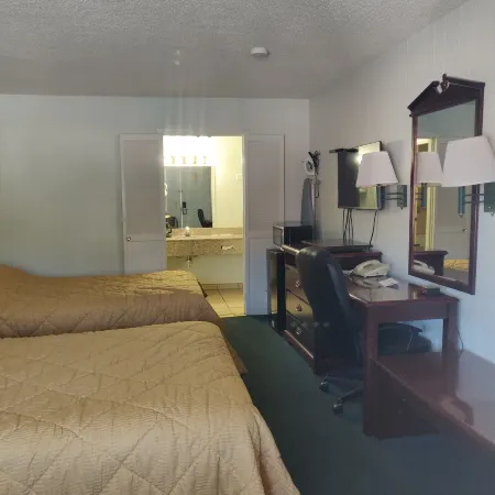 Travel Inn Hoteles en Condado de Delaware