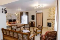Artemissoula Hotels in Artemida