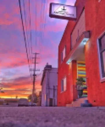 Anchor Pointe Inn Hotel di 