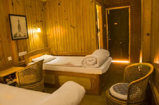 納加爾廓特藍塘景酒店