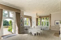 Hartsfield Manor Hotels in Dorking