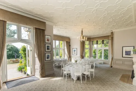 Hartsfield Manor Отели в г. Доркинг