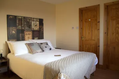 Madra Rua Organic Accommodation Hotels in 
