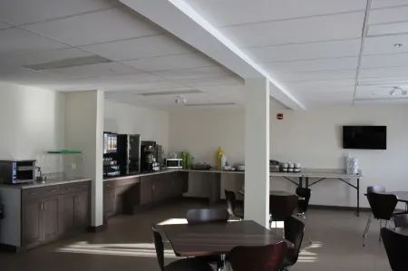 Crossroads Inn & Suites Отели в г. Парадайс