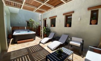 Andros 4 All Seasons Villas & Suites