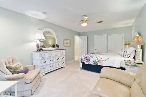 Welcome to Bigelow’s Water View Bungalow – Your Lake Retreat
