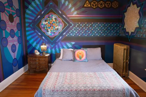 Best Location in Golden Artistic Magical Setting - 4-Star