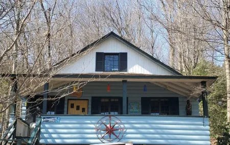 Lake Front Bethel Woods Dine Alfresco 4 Burner Grill and Flat Top on Lake & Frig