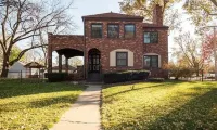Bright and Spacious Historic Kingman Blvd 3Bdr #1