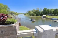 Luxury Condos with Concierge and Games - Gorgeous Retreat