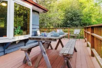 Hot Tub / Home Theater / Private Acre / Walk to Beach / Family and Dog Friendly