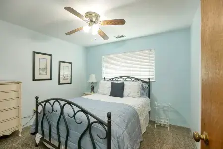 Charming Duplex with Enclosed Yard and Smart TV - Inviting Coastal Retreat Отели рядом с достопримечательностью «Pismo Bob's True Value»