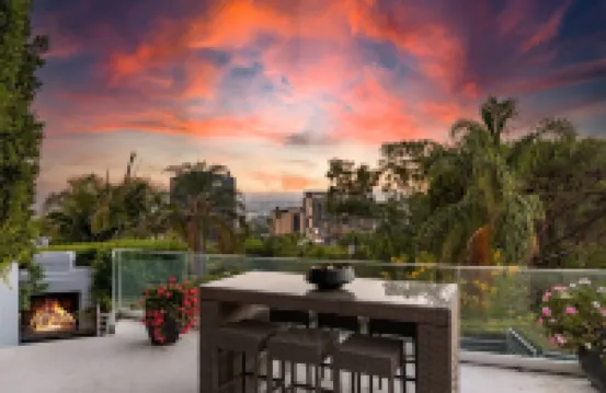 Stunning City Views and Two Swimming Pools - Exquisite Hilltop Retreat