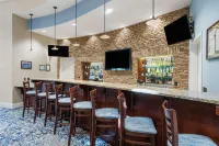 Best Western Plus Westgate Inn  Suites - С баром