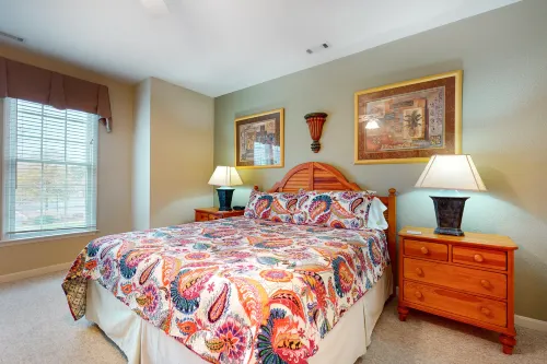 Bear Trap Dunes 2nd floor condo w/ balcony, free WiFi, and basketball court