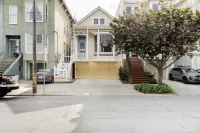 Stylish Retreat - Parking, Gym, Walk to Duboce Park Hotels in Hayes Valley