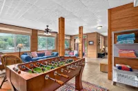 Lake Lure Cottage~Pontoon Available 2 Rent!