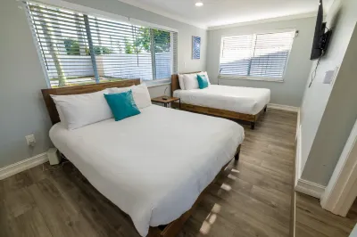 Relax & Unwind: 4BR Home w/ Pool in Hollywood