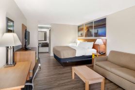 Quality Inn & Suites Decatur Priceville I-65