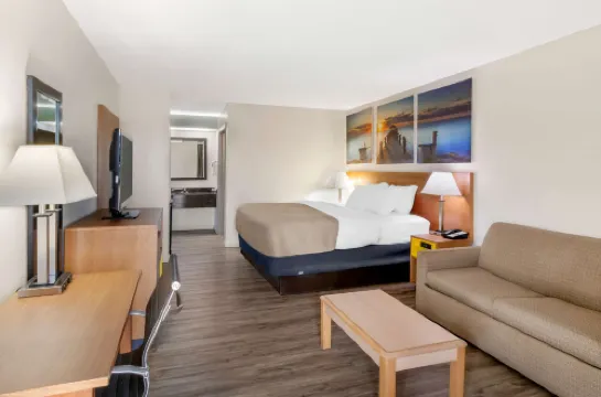 Quality Inn & Suites Decatur Priceville I-65
