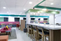 Hampton by Hilton Saltillo - 3-Star